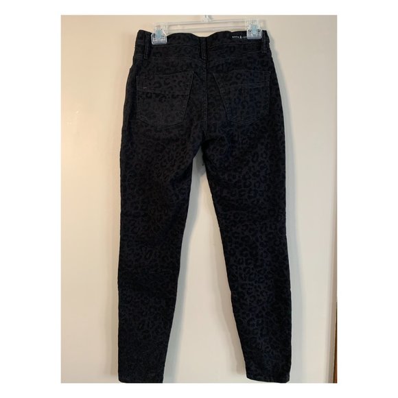 Rock & Republic Leopard Kashmiere Jeans - Picture 3 of 5